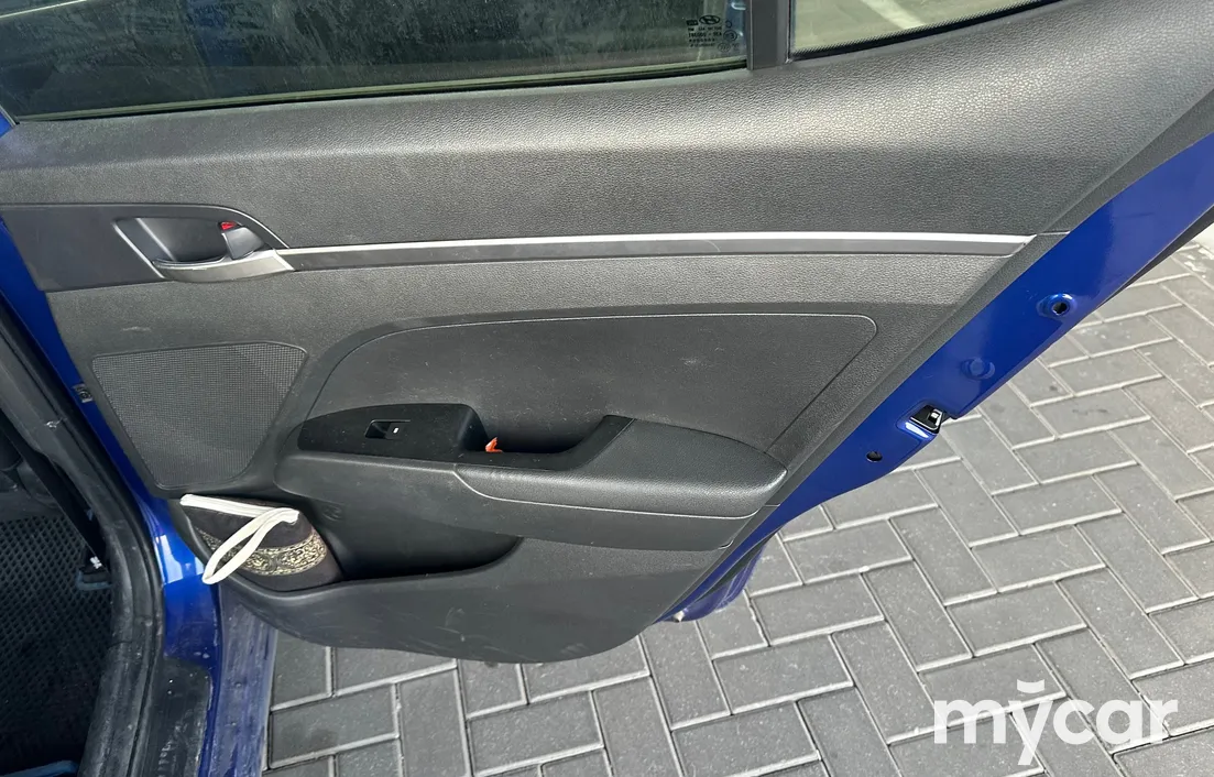 Hyundai Elantra 2020