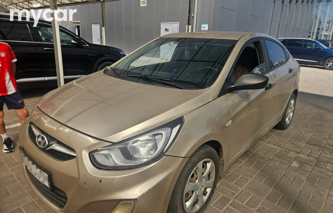 Hyundai Accent 2013