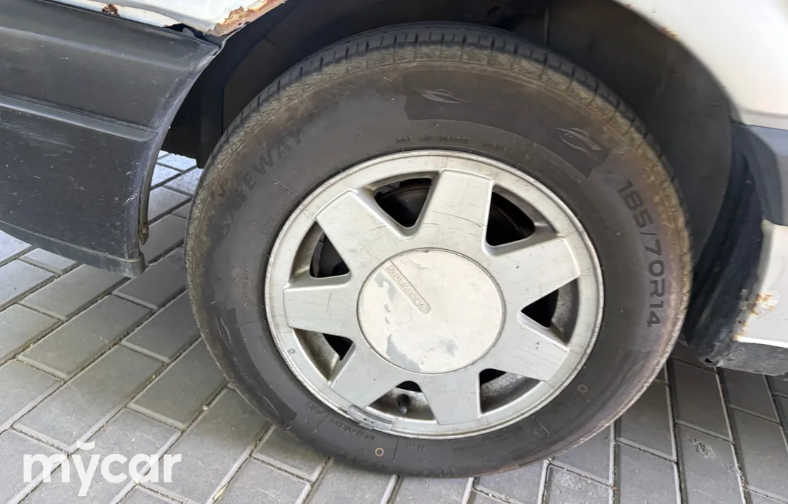 Volkswagen Passat 1993