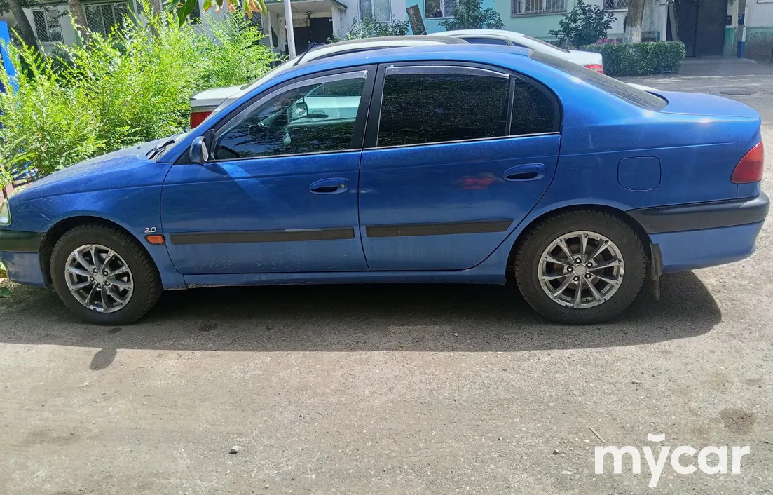 Toyota Avensis 1998