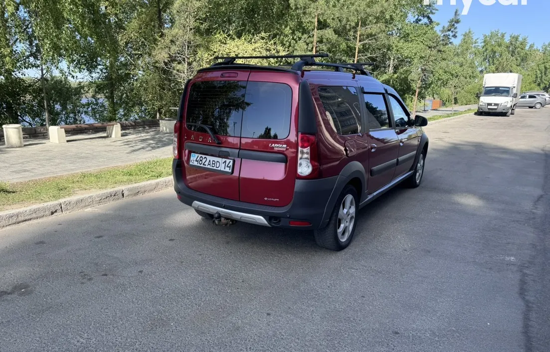 LADA Largus Cross 2020