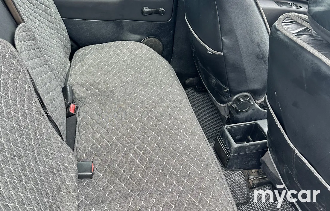 Mitsubishi Space Star 2002