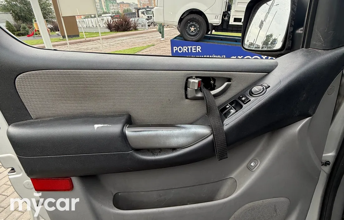 Hyundai Grand Starex 2007