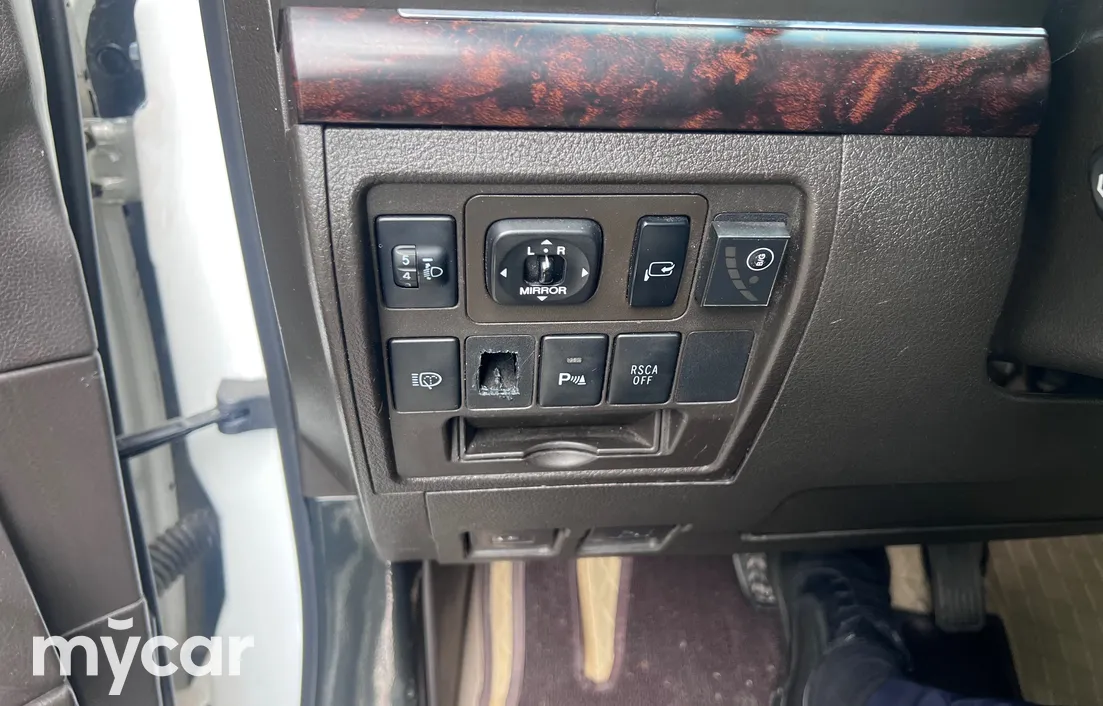 Toyota Land Cruiser 2010