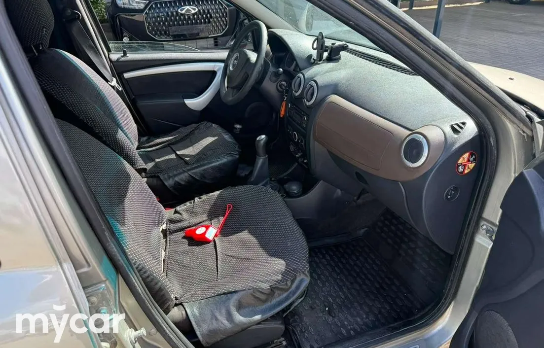 LADA Largus 2014