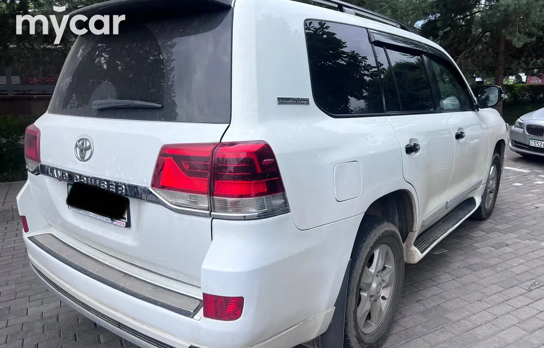 Toyota Land Cruiser 2010