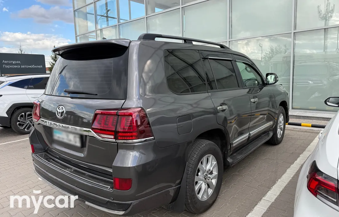 Toyota Land Cruiser 2014