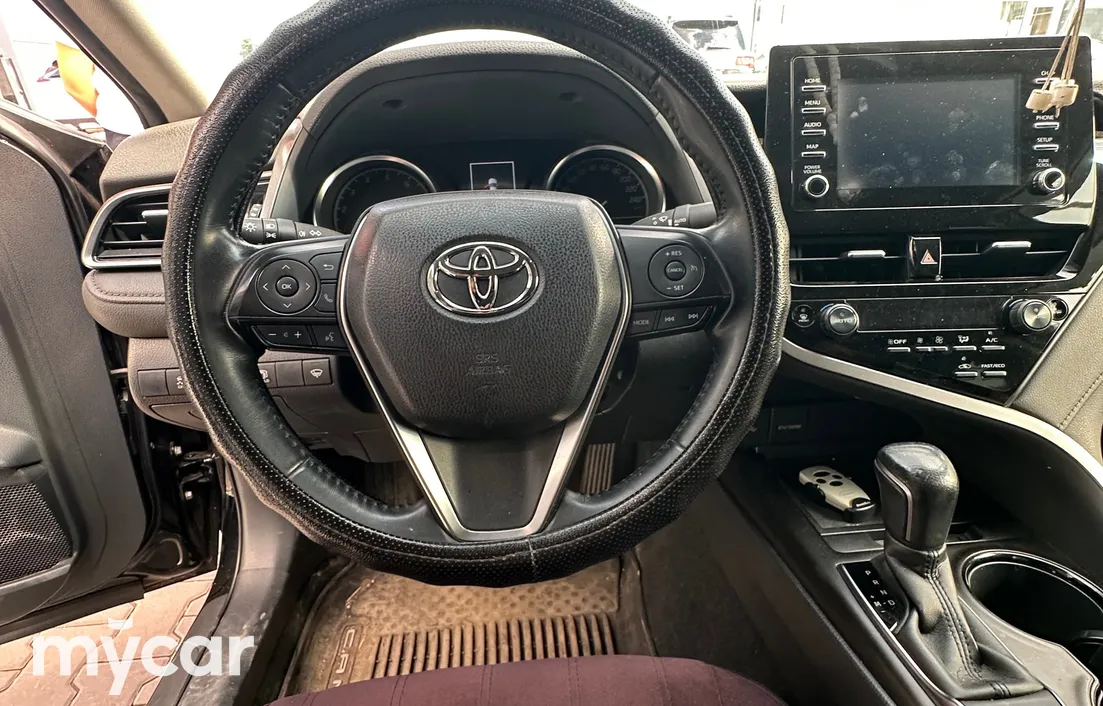 Toyota Camry 2021