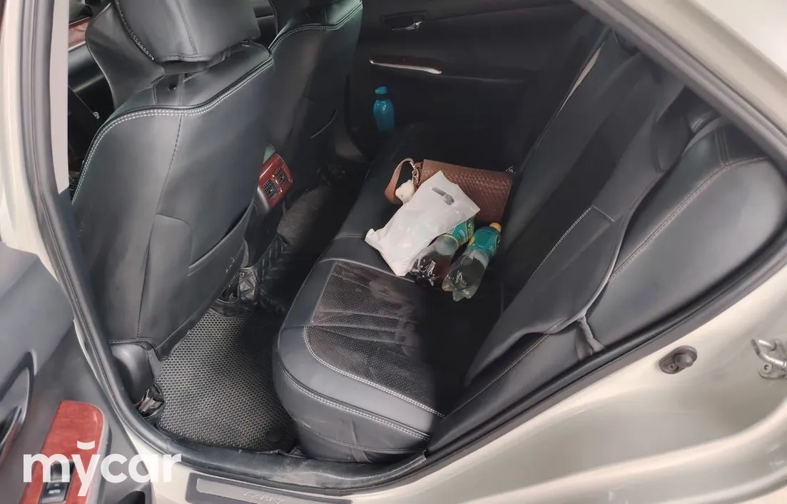 Toyota Camry 2014
