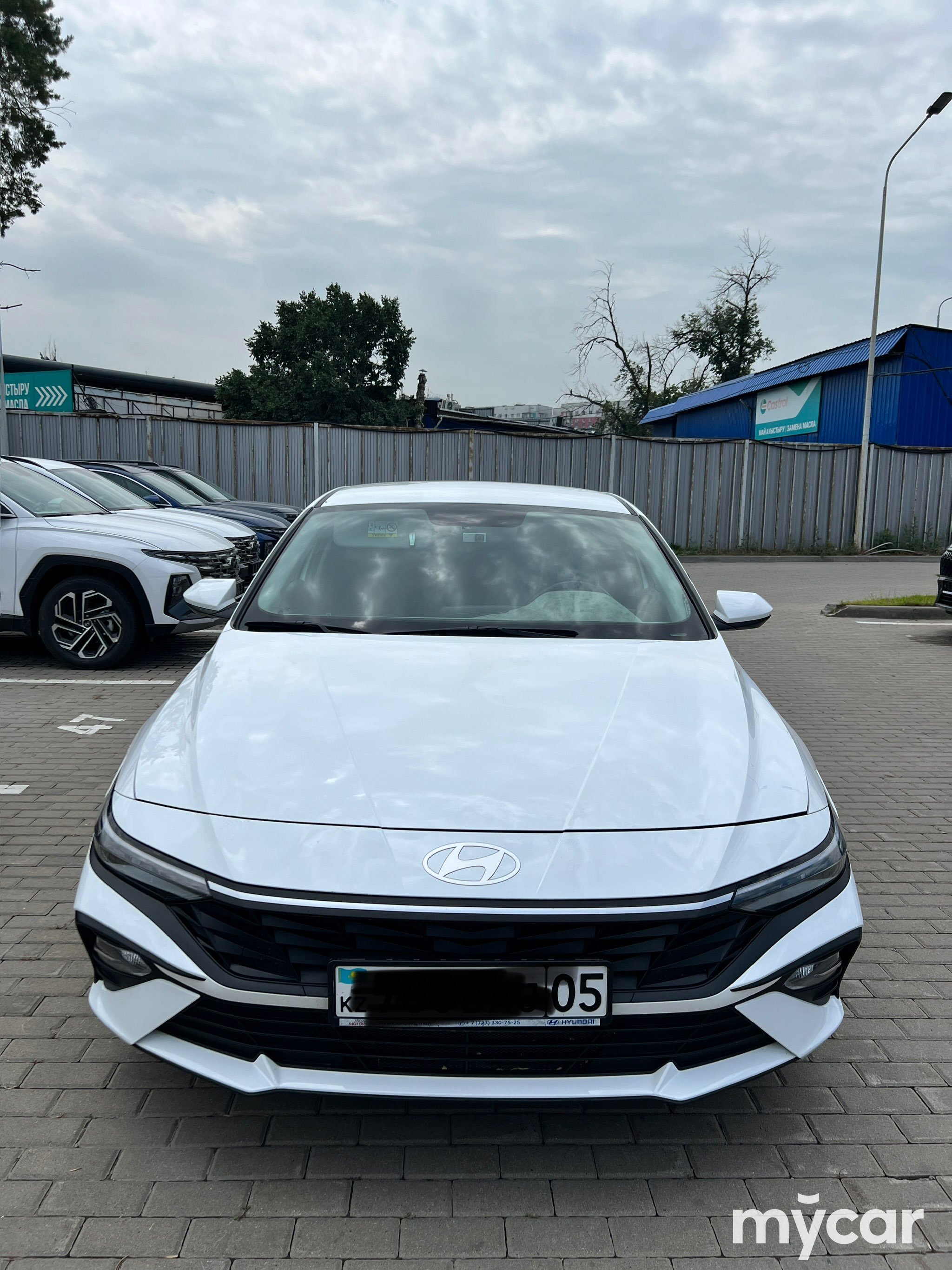 Hyundai Elantra 2024