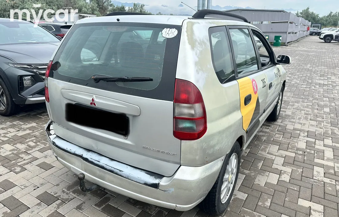 Mitsubishi Space Star 2002