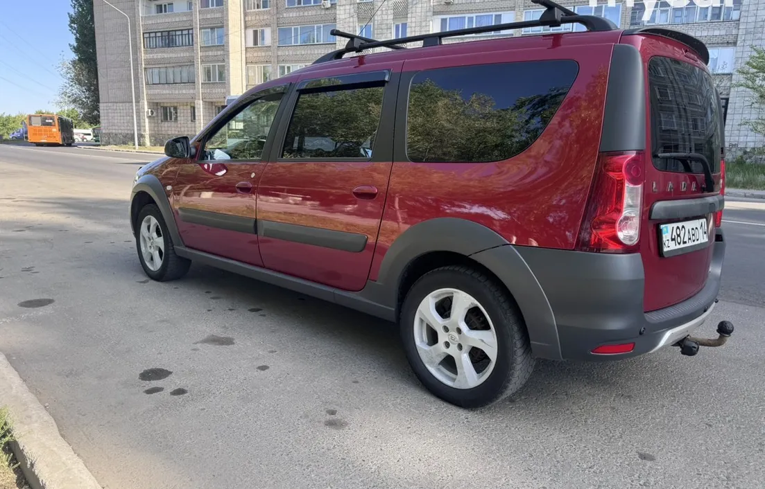 LADA Largus Cross 2020