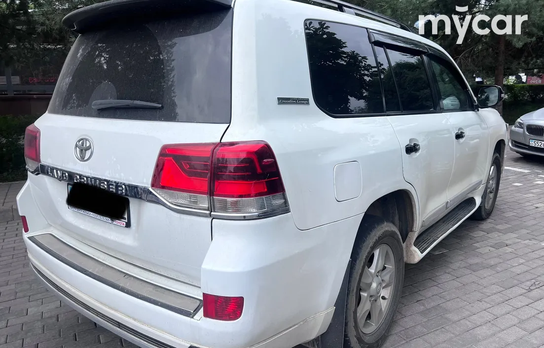 Toyota Land Cruiser 2010