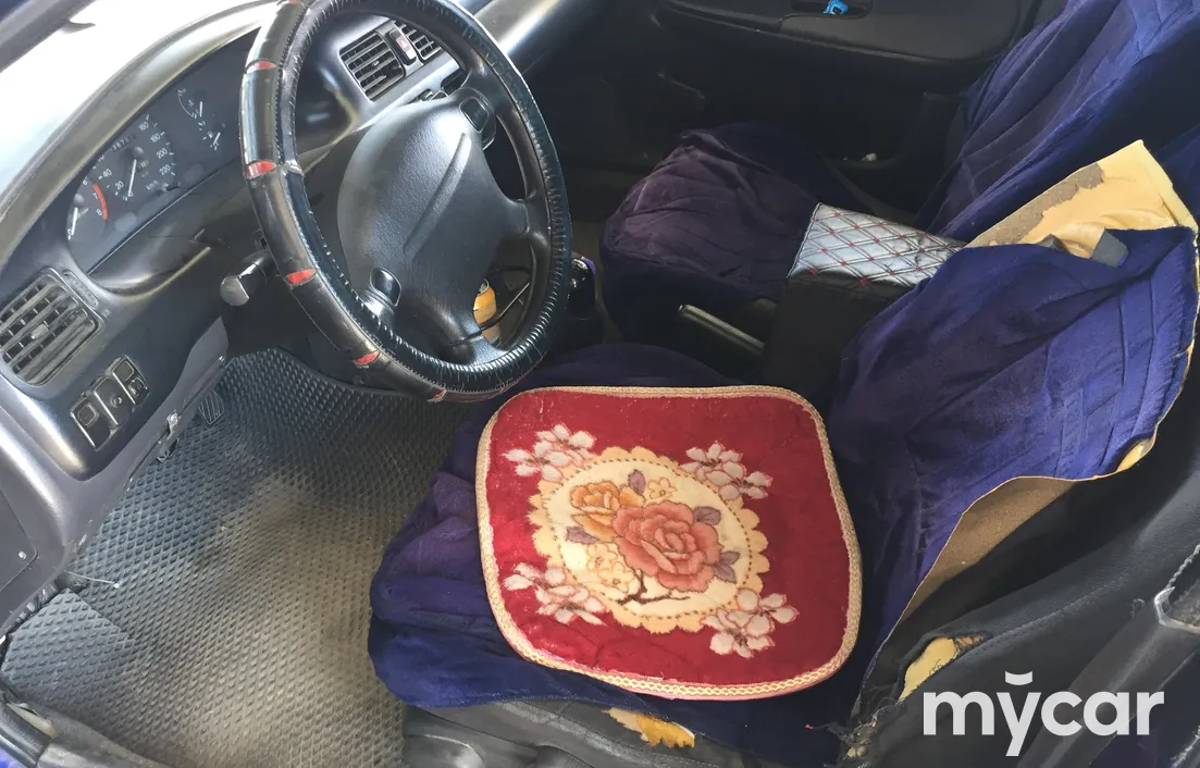 Mazda 323 1995