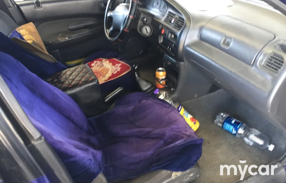 Mazda 323 1995