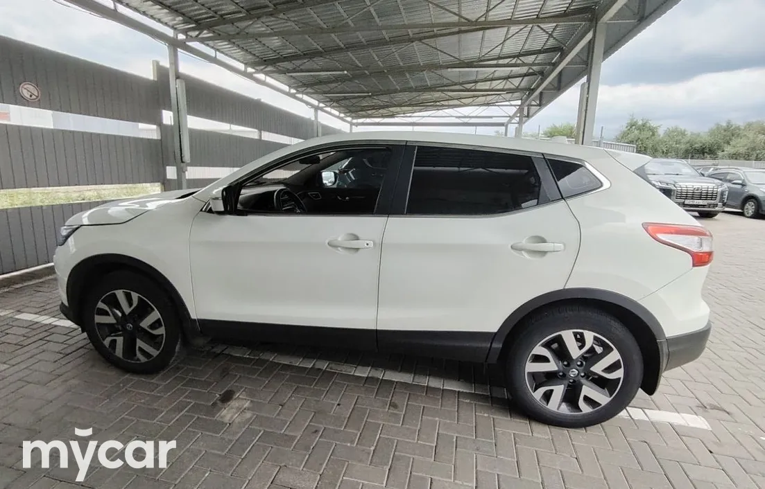 Nissan Qashqai 2015