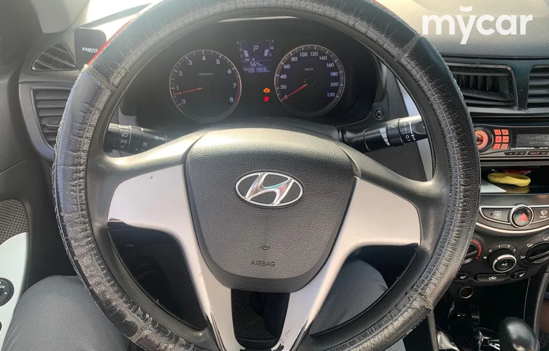 Hyundai Solaris 2013