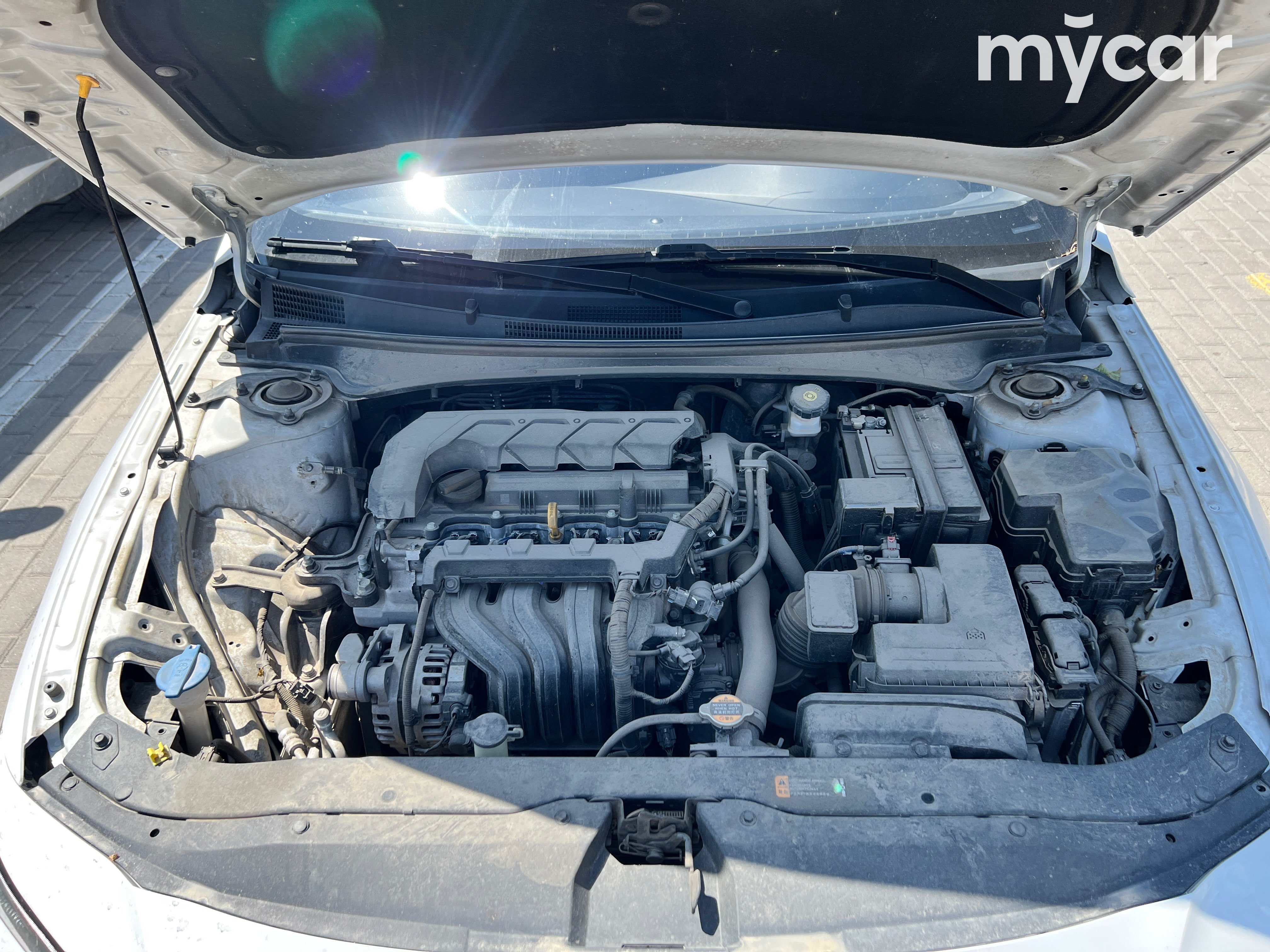Hyundai Elantra 2024
