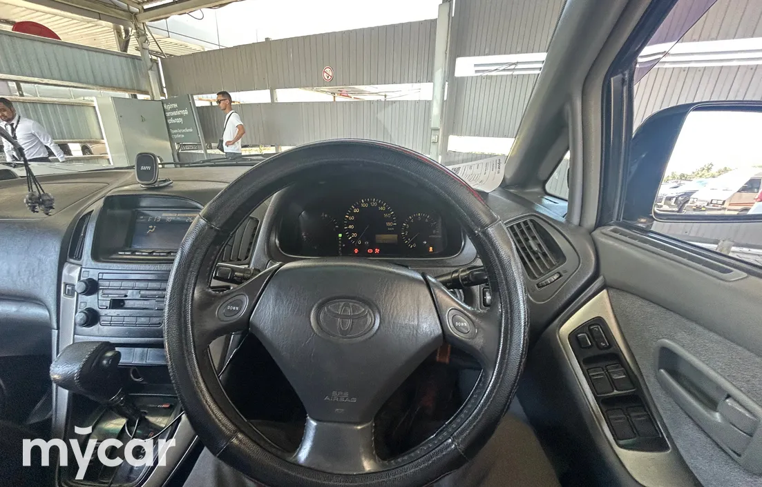 Toyota Harrier 1998