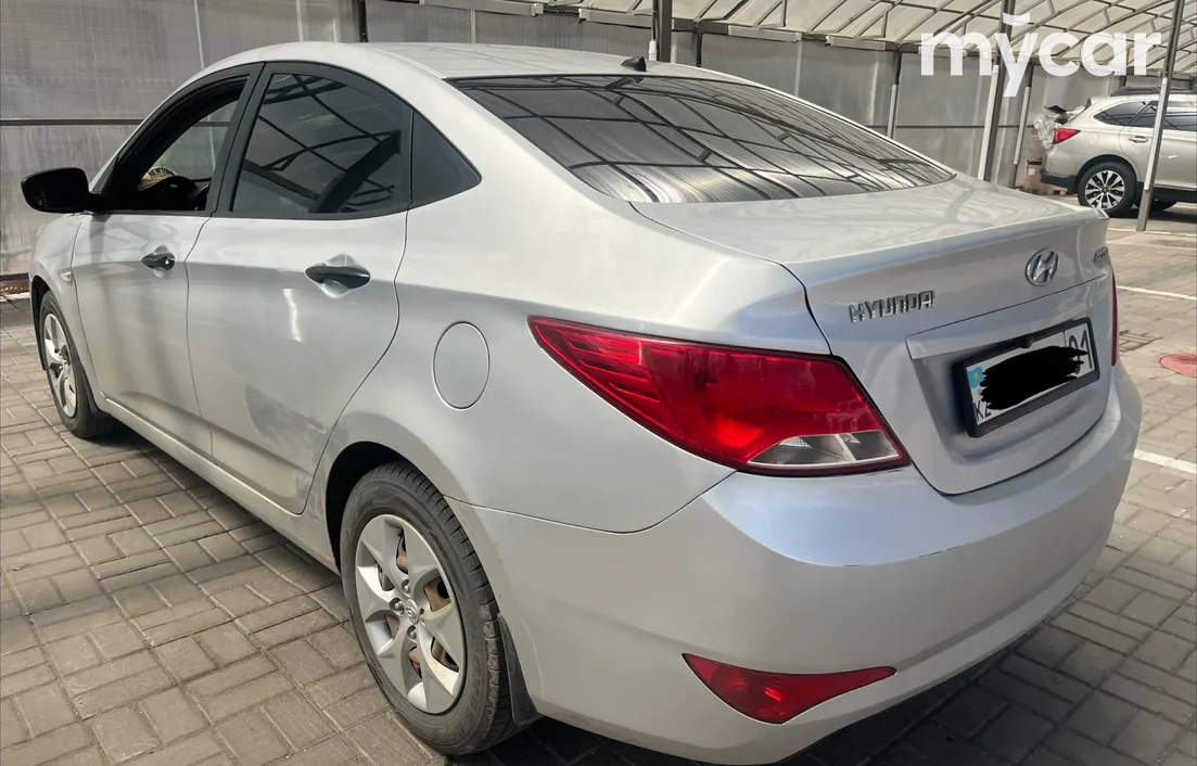 Hyundai Accent 2014