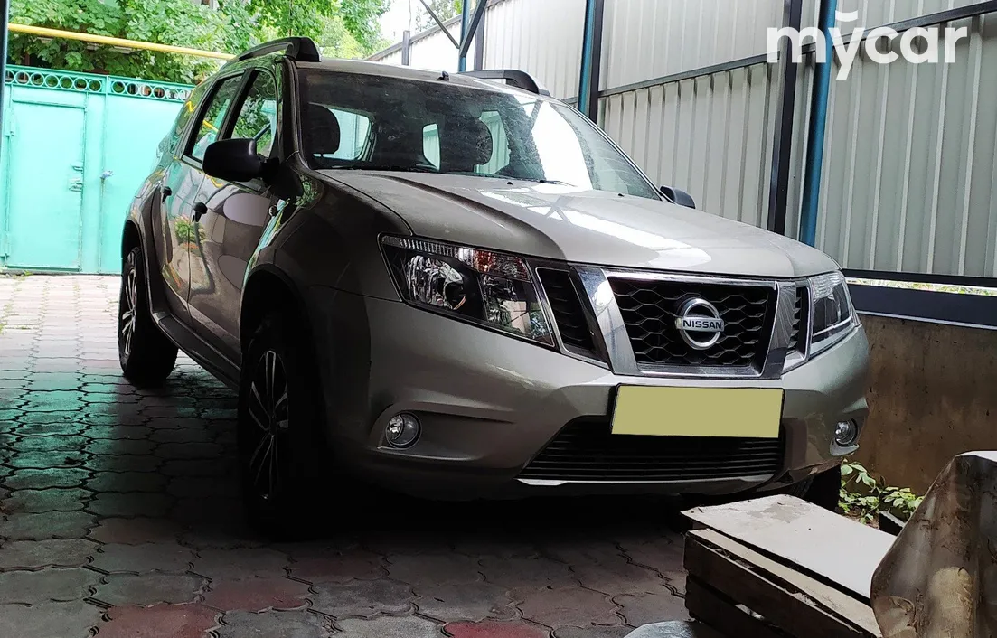 Nissan Terrano 2014