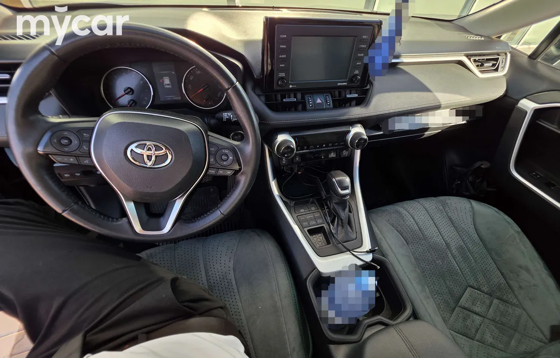 Toyota RAV4 2021