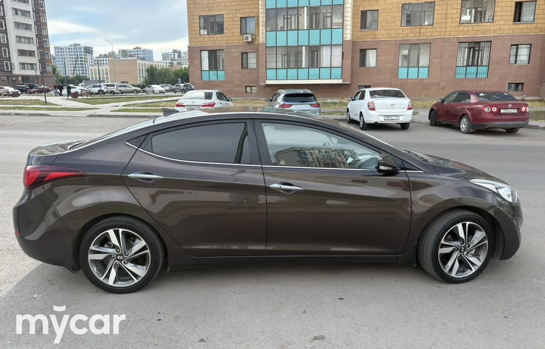 Hyundai Elantra 2015
