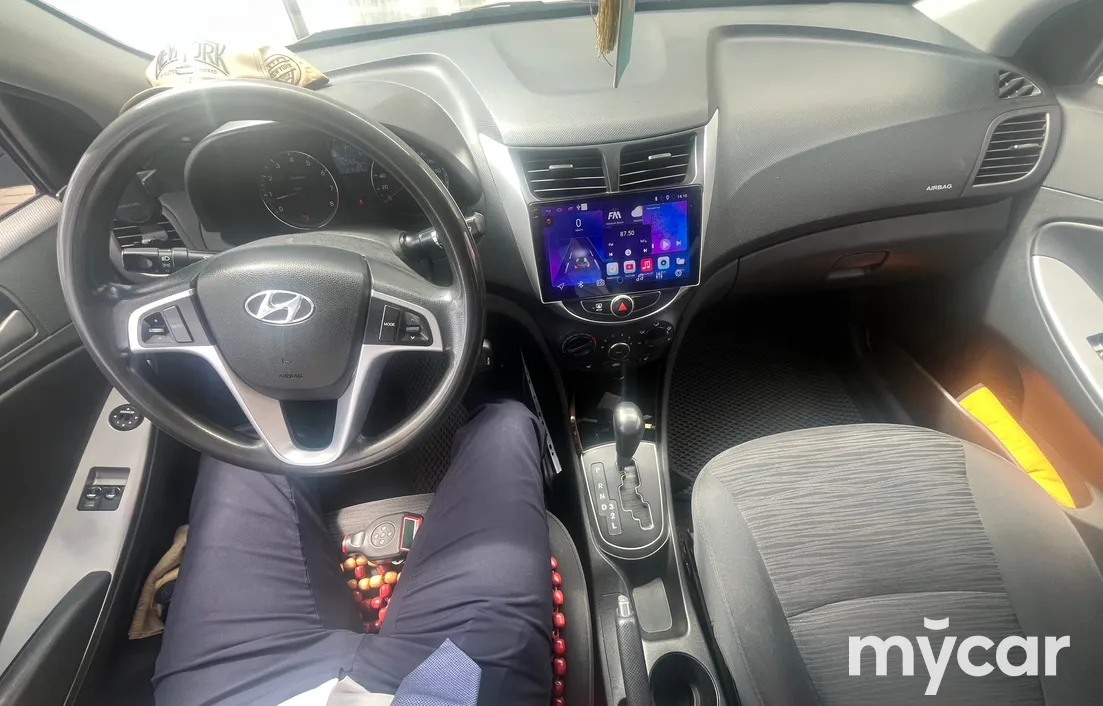 Hyundai Accent 2014
