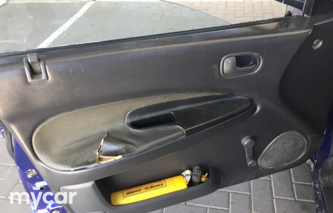 Mazda 323 1995