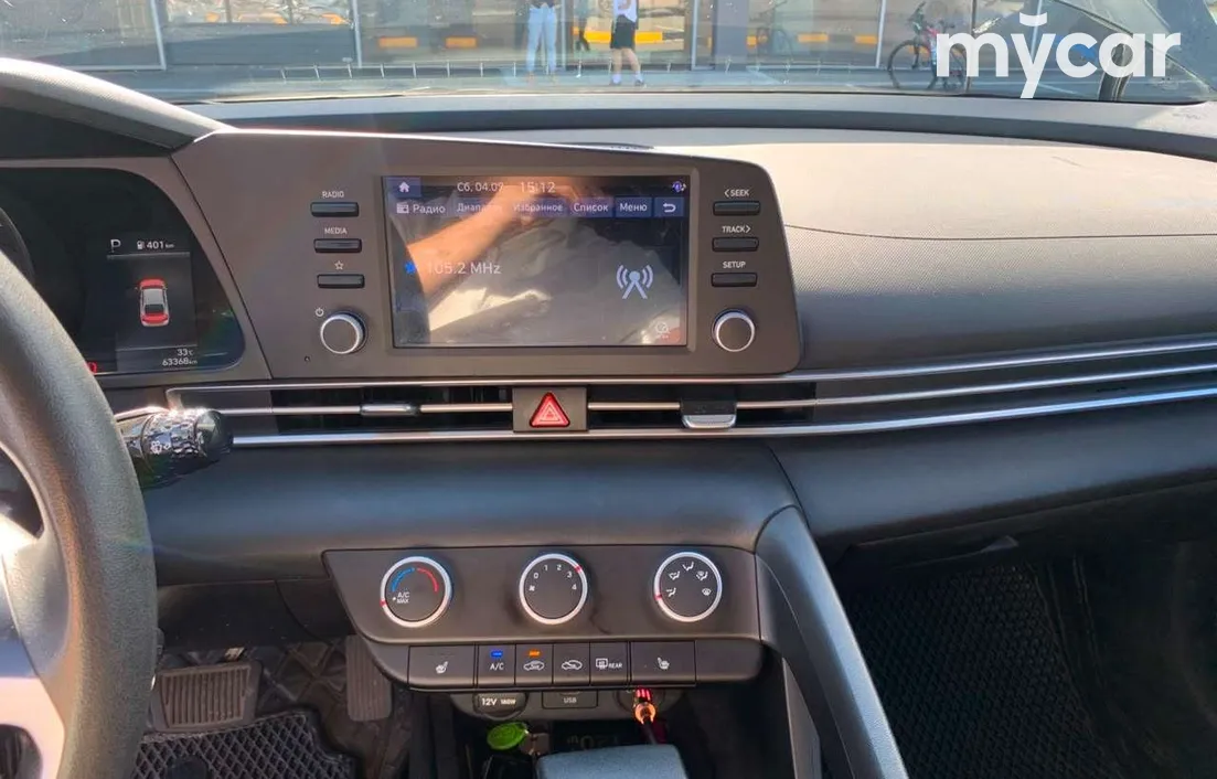 Hyundai Elantra 2023