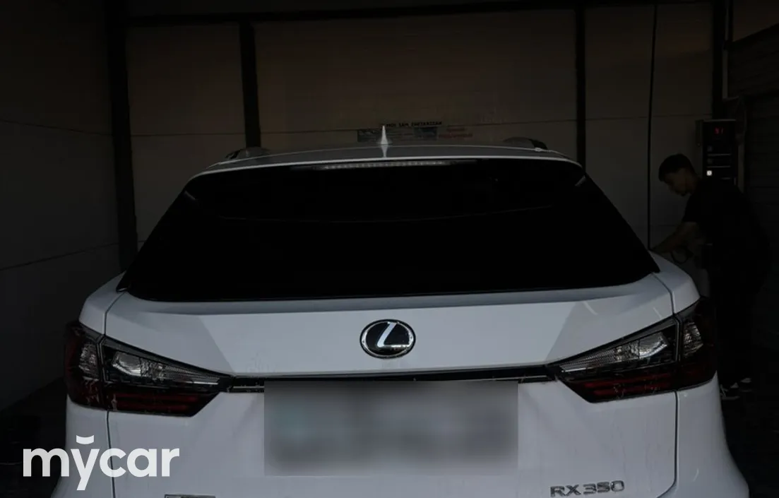Lexus RX 2021
