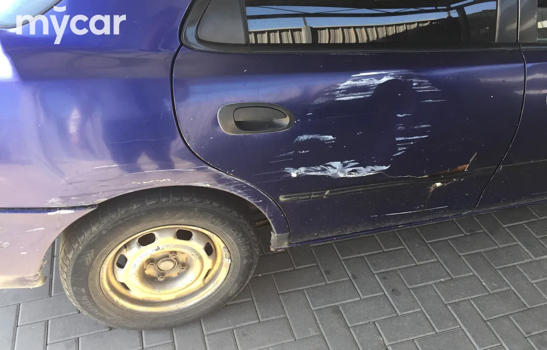 Mazda 323 1995