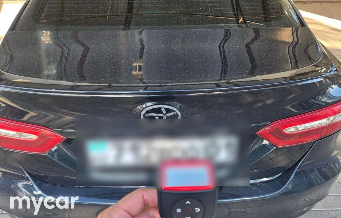 Toyota Camry 2021