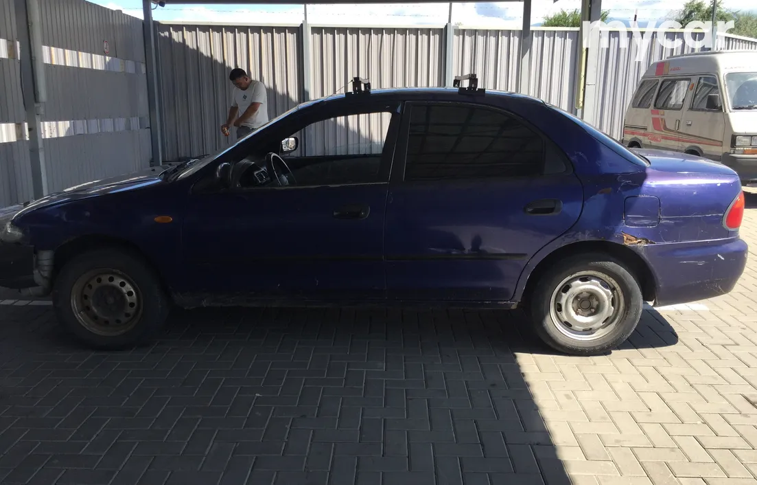 Mazda 323 1995