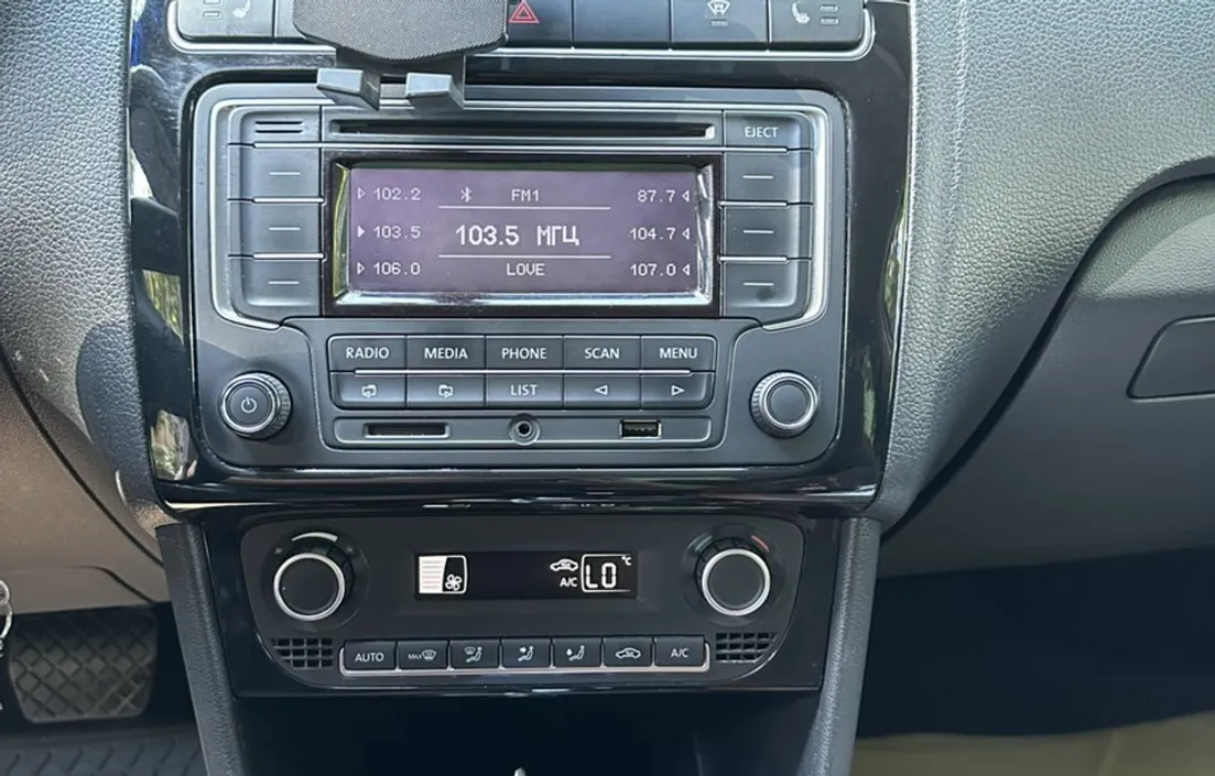 Volkswagen Polo 2014