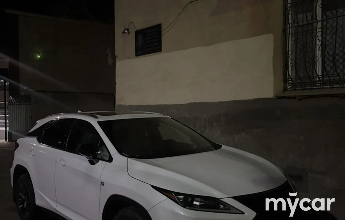 Lexus RX 2021