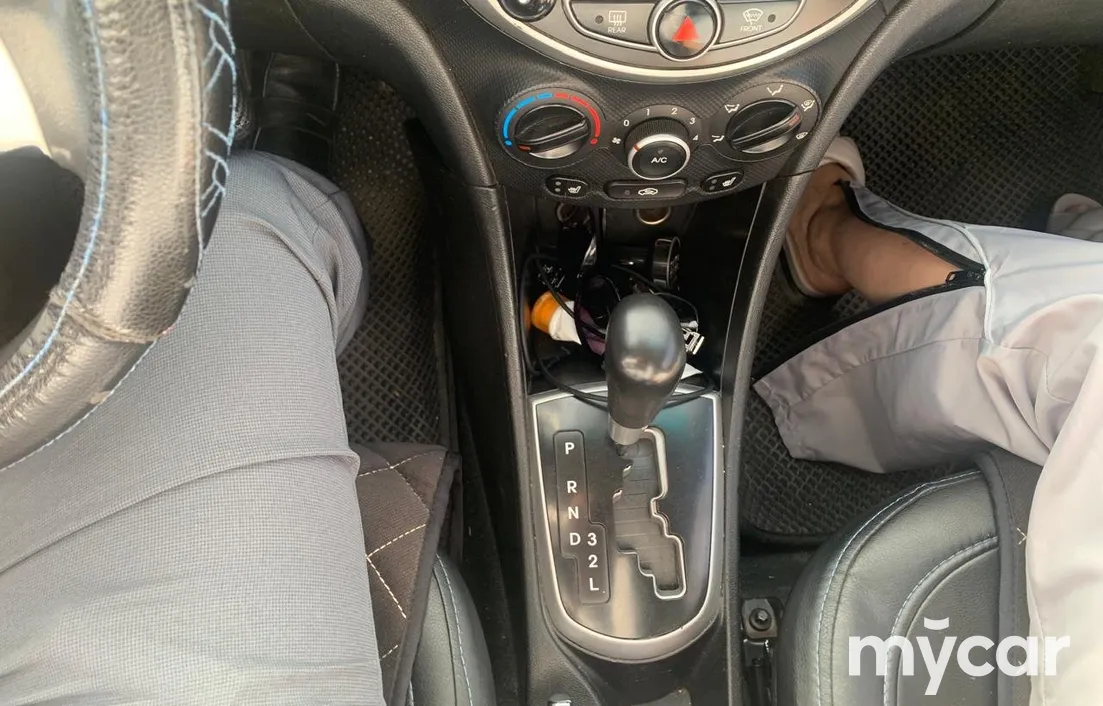Hyundai Solaris 2013