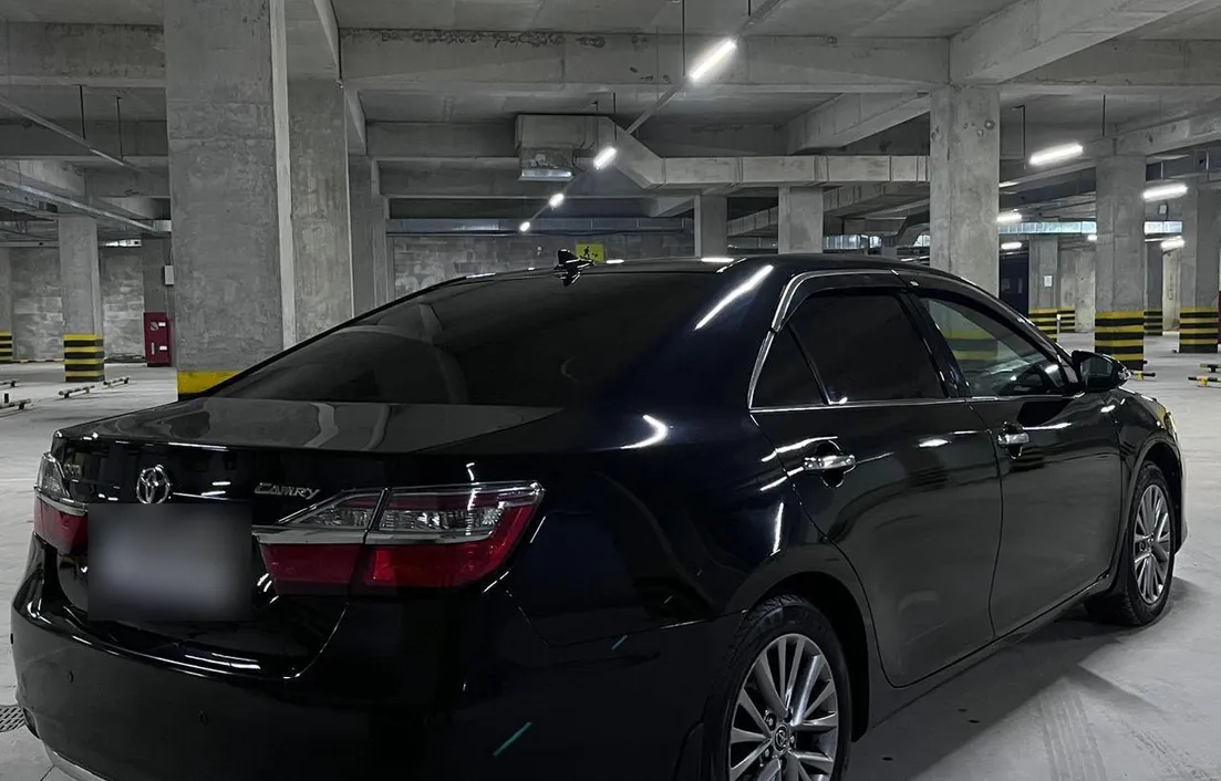 Toyota Camry 2016