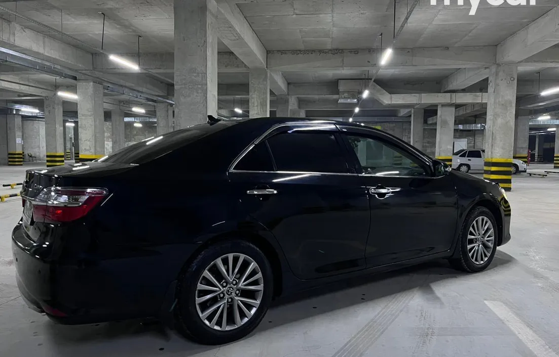 Toyota Camry 2016