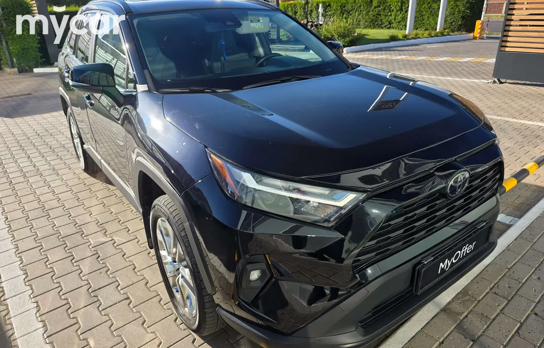 Toyota RAV4 2021