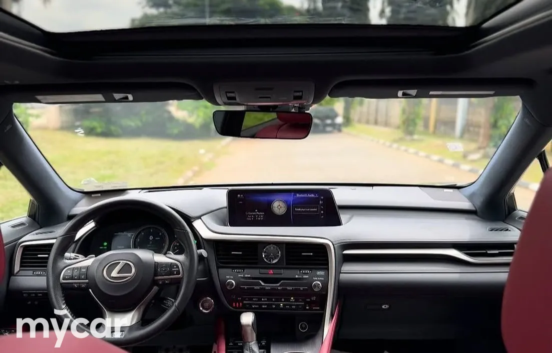Lexus RX 2021