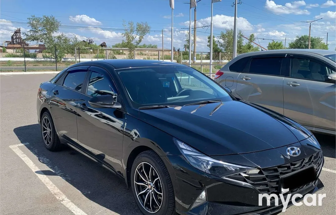 Hyundai Elantra 2023