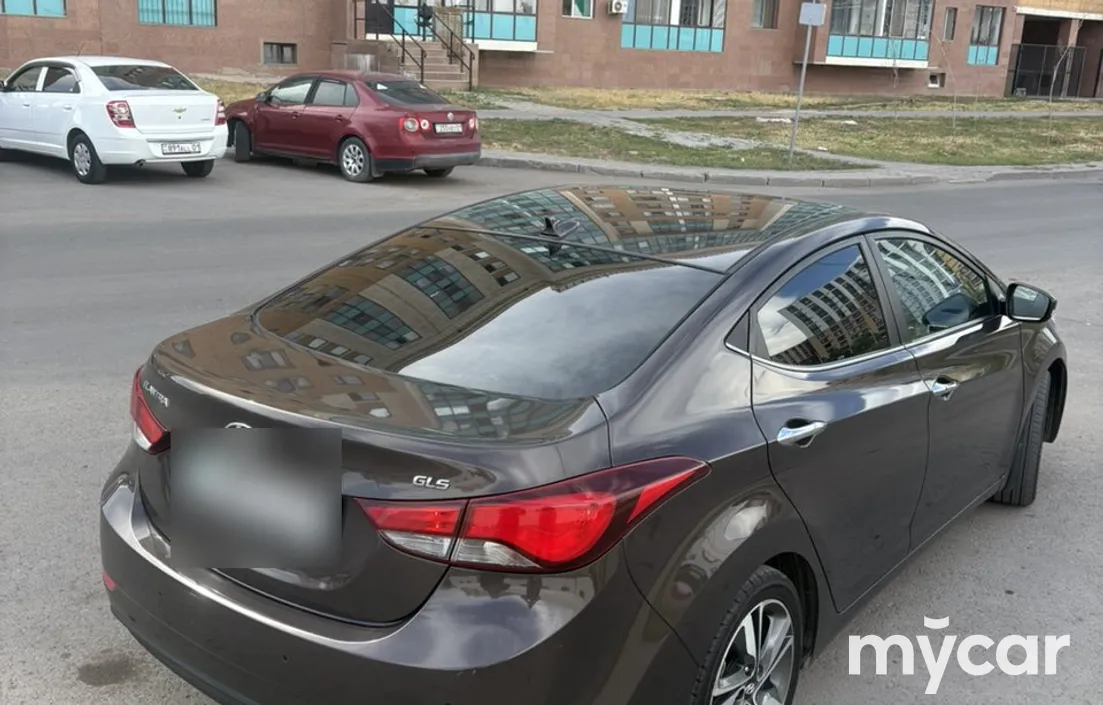 Hyundai Elantra 2015