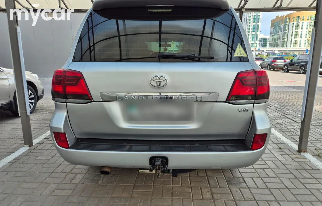 Toyota Land Cruiser 2014