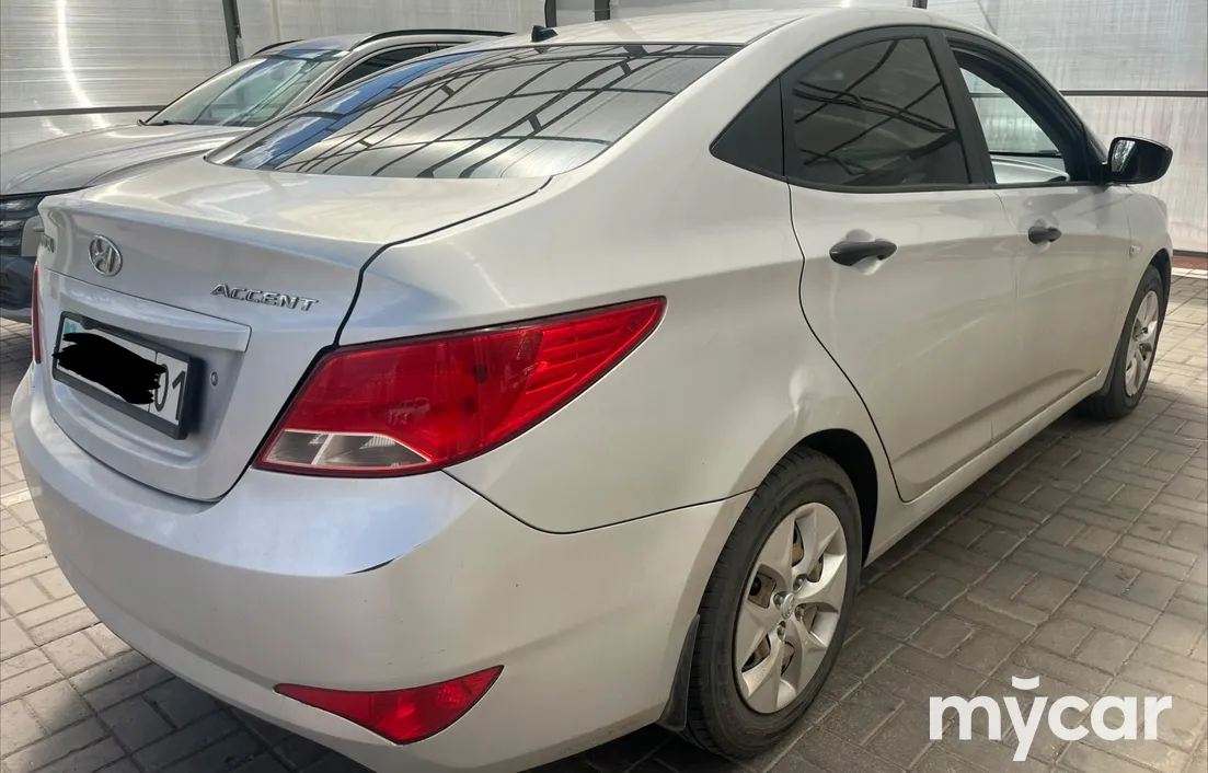 Hyundai Accent 2014