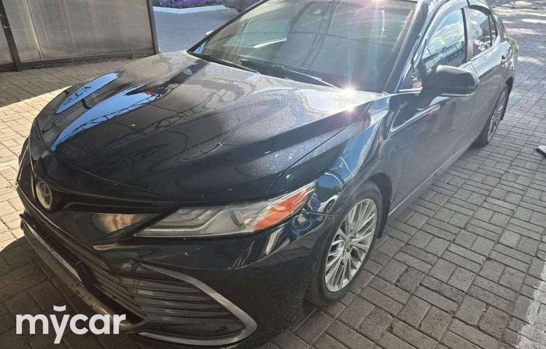 Toyota Camry 2021