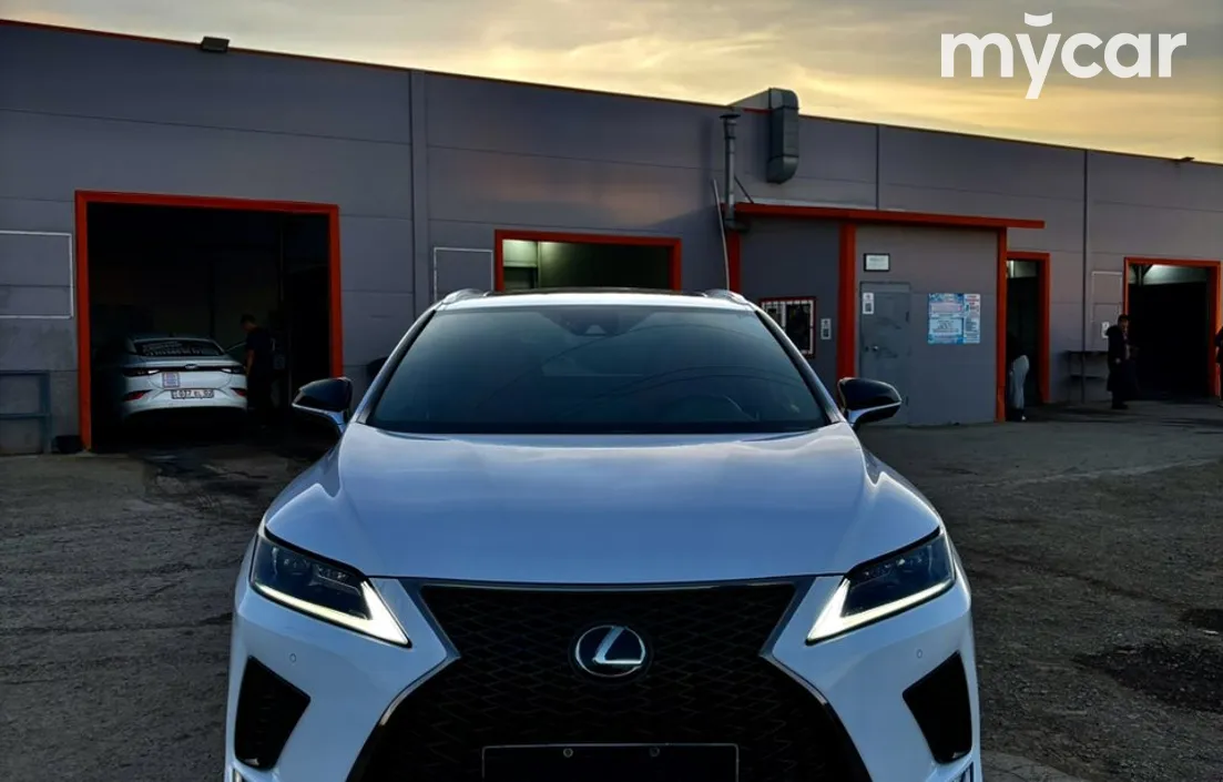 Lexus RX 2021