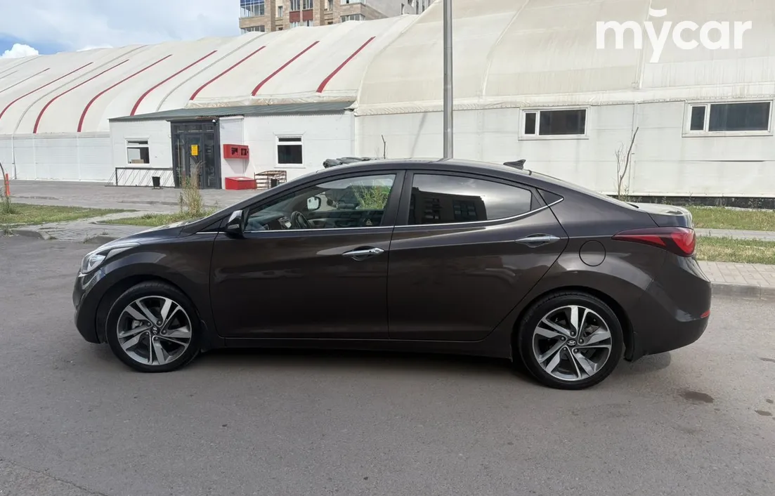 Hyundai Elantra 2015
