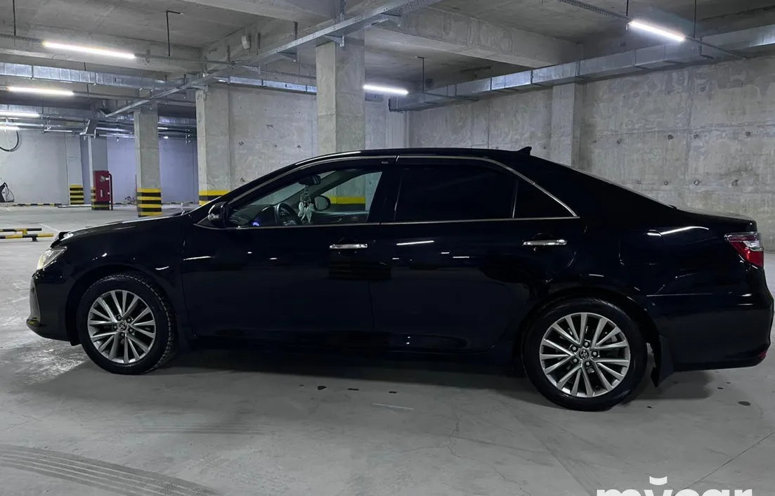 Toyota Camry 2016