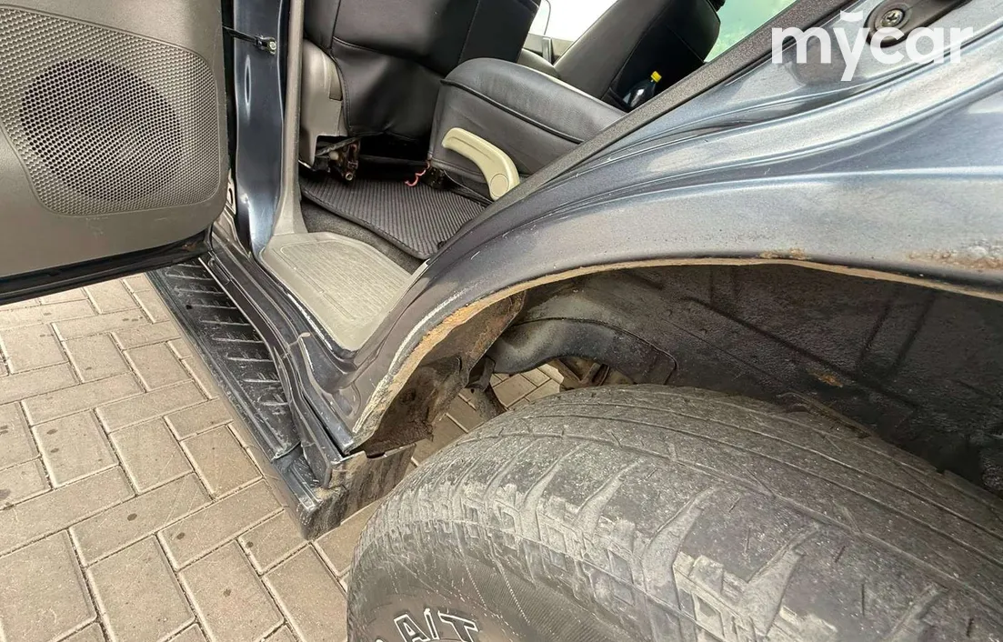 Mitsubishi Pajero 2005